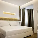 Prestige Durres מלון
