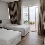 מלון Prestige Durres