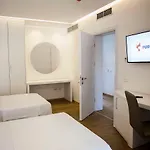 מלון Prestige Durres 5*