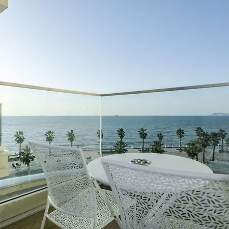 Prestige Durres מלון