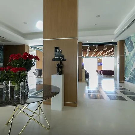 מלון Prestige Durres 5*