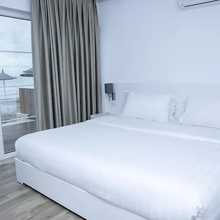 Prestige Durres מלון 5*