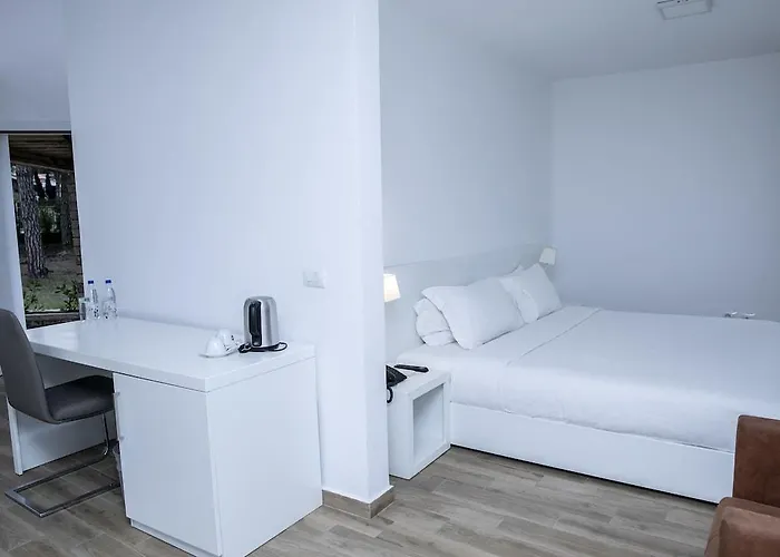 Prestige Durres Ξενοδοχείο Qerret (Tirana)